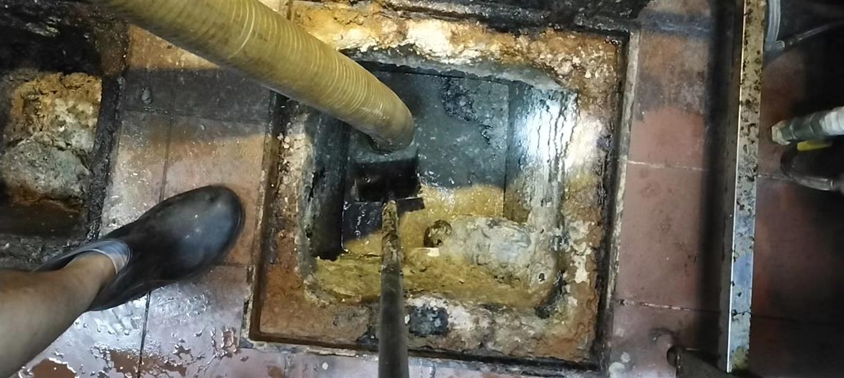 周矶管理区污水池清理一般都有毒气，怎么预防中毒呢？